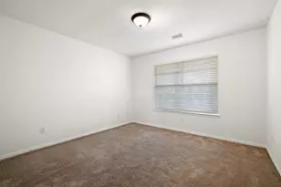 1712 Lynnville Trail, Austin, TX 78727 - Photo 33
