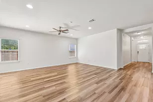 4413 Lobo Landing Ln, Georgetown, TX 78628 - Photo 7