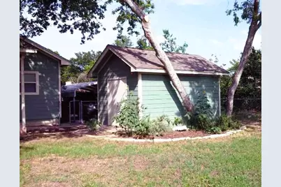 1704 S College Street, Georgetown, TX 78626 - Photo 11