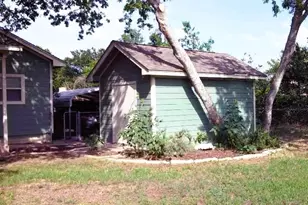 1704 S College St, Georgetown, TX 78626 - Photo 11