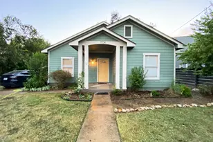 1704 S College St, Georgetown, TX 78626 - Photo 1