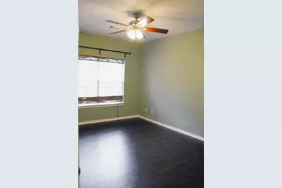 1704 S College Street, Georgetown, TX 78626 - Photo 9