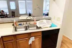 806 W 24th St, Austin, TX 78705 - Photo 9