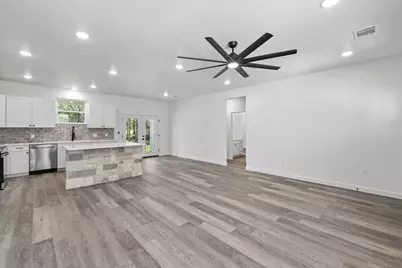 165 Nuuanu Lane, Bastrop, TX 78602 - Photo 9