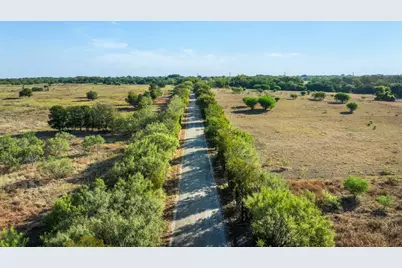 217 Robin Ranch Road, Lockhart, TX 78644 - Photo 15