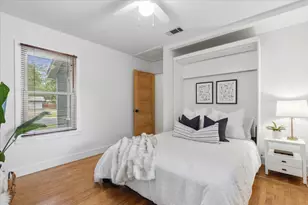 5705 Duval St, Austin, TX 78752 - Photo 17