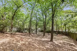 1311 E M. Franklin Ave, Austin, TX 78721 - Photo 15