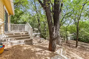 1311 E M. Franklin Ave, Austin, TX 78721 - Photo 13