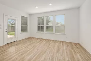 113 King Thistle Ct, Georgetown, TX 78626 - Photo 7