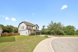 113 King Thistle Ct, Georgetown, TX 78626 - Photo 3