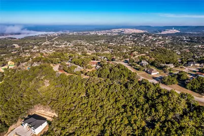 21005 Ridgeview Loop, Lago Vista, TX 78645 - Photo 19
