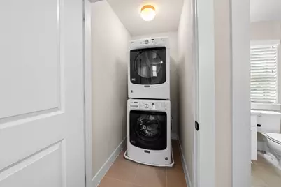 13501 Metric Boulevard #8, Austin, TX 78727 - Photo 25