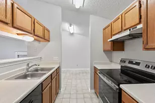 6002 Parkwood Dr, Austin, TX 78735 - Photo 9