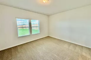 5004 Stockton Ln, Del Valle, TX 78617 - Photo 3