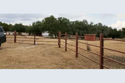 18001 Fm 150 W, Driftwood, TX 78619 - Photo 11