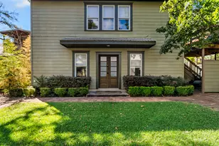 311 E 35th St, Austin, TX 78705 - Photo 33