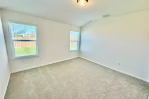 5008 Hazelnut Ln, Del Valle, TX 78617 - Photo 3