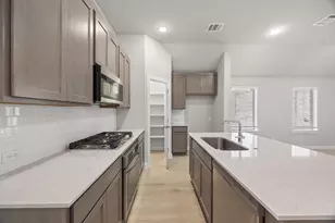 8017 Shining Flor Run, Lago Vista, TX 78645 - Photo 11