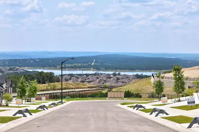 8017 Shining Flor Run, Lago Vista, TX 78645 - Photo 33