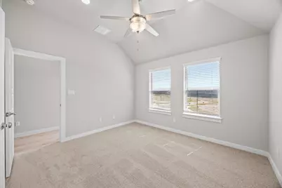 8017 Shining Flor Run, Lago Vista, TX 78645 - Photo 27
