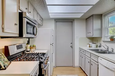 1709 Goodson Lane, Round Rock, TX 78664 - Photo 11