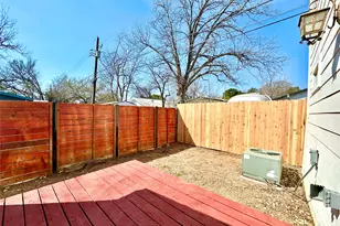 3024 E 12th St, Austin, TX 78702 - Photo 27