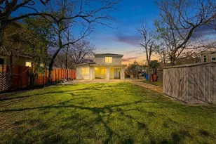 3024 E 12th St, Austin, TX 78702 - Photo 1