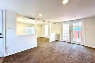 3024 E 12th St, Austin, TX 78702 - Photo 7