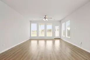 209 Banyon Dr, Liberty Hill, TX 78642 - Photo 5