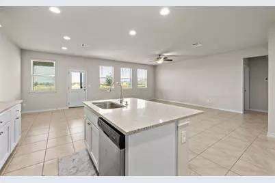 1421 Itzel Bend, Leander, TX 78641 - Photo 9