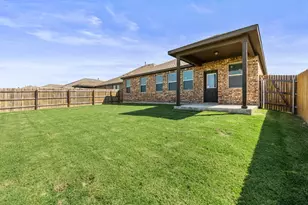 1421 Itzel Bnd, Leander, TX 78641 - Photo 25