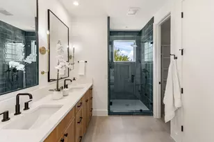 943 E 52nd St, Austin, TX 78751 - Photo 11