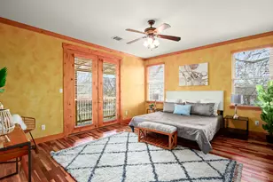 912 E 51st St, Austin, TX 78751 - Photo 11