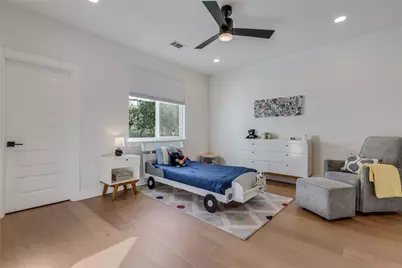 432 Venture Boulevard S, Point Venture, TX 78645 - Photo 29