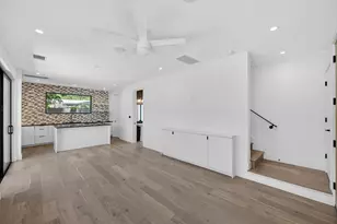 4604 S 2nd St, Austin, TX 78745 - Photo 3