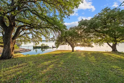310 Castlehigh Drive, Granite Shoals, TX 78654 - Photo 15