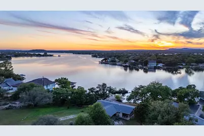310 Castlehigh Drive, Granite Shoals, TX 78654 - Photo 11