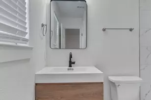2520 Quarry Rd, Austin, TX 78703 - Photo 17