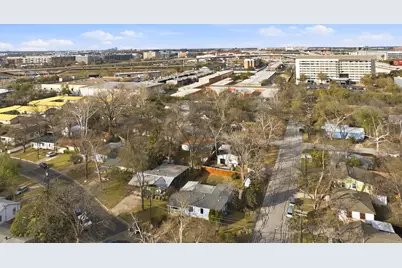 912 E 55th 1/2 Street, Austin, TX 78751 - Photo 31