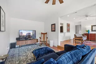 912 E 55th 1/2 St, Austin, TX 78751 - Photo 5