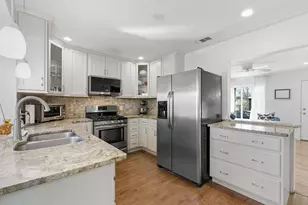 912 E 55th 1/2 St, Austin, TX 78751 - Photo 9