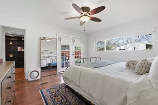 912 E 55th 1/2 St, Austin, TX 78751 - Photo 15