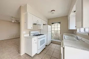 8103 Exmoor Dr, Austin, TX 78757 - Photo 13