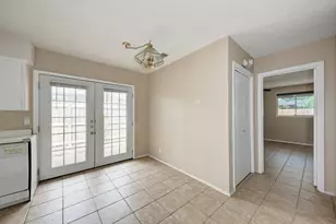8103 Exmoor Dr, Austin, TX 78757 - Photo 9