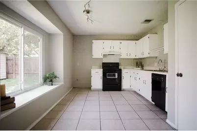 1008 Longmeadow Drive, Round Rock, TX 78664 - Photo 5