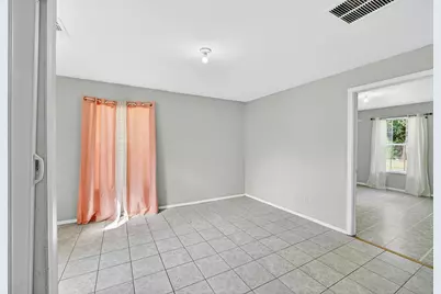204 Taylor Street, Hutto, TX 78634 - Photo 11