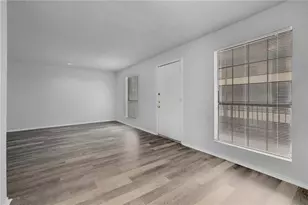2401 Leon St, Austin, TX 78705 - Photo 5