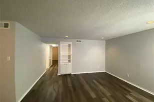 2401 Leon St, Austin, TX 78705 - Photo 5