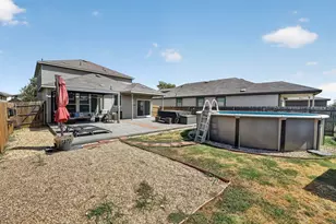 612 Sonterra Blvd, Jarrell, TX 76537 - Photo 33