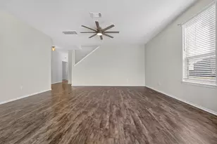 612 Sonterra Blvd, Jarrell, TX 76537 - Photo 5